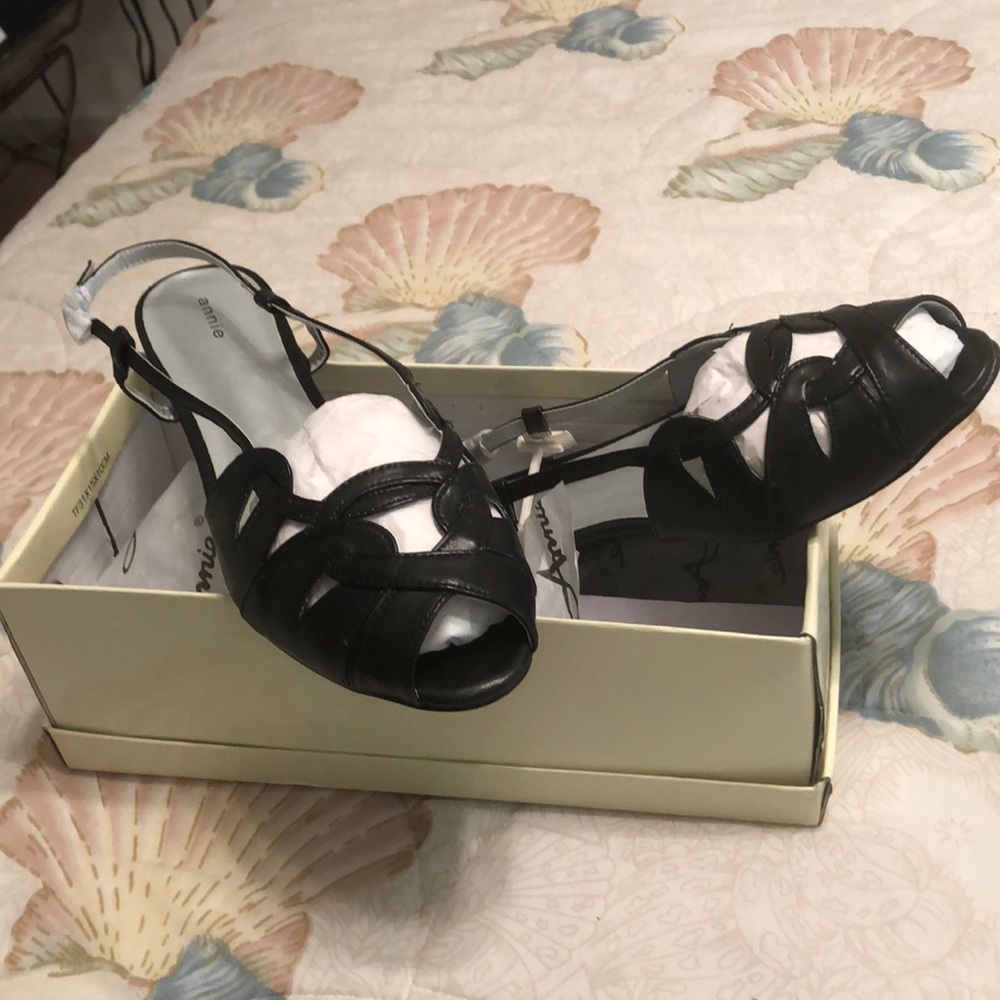Annie Sandals - Picture 2 of 2